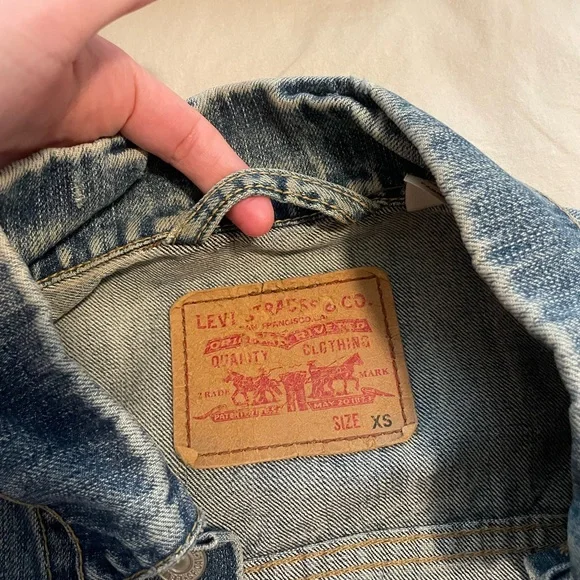 Levi's Vintage Denim Jacket - Picture 2 of 7